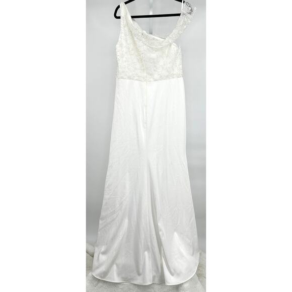 Mac Duggal [ 12 ]‎ Ivory Drop Shoulder Embellished Bodice Evening Gown  11264 - Picture 10 of 15